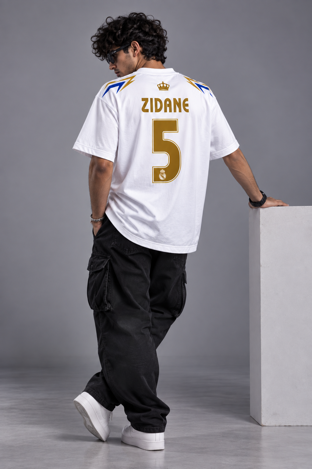 Zinedine Zidane 5 Real Madrid  fan Oversized T-Shirt